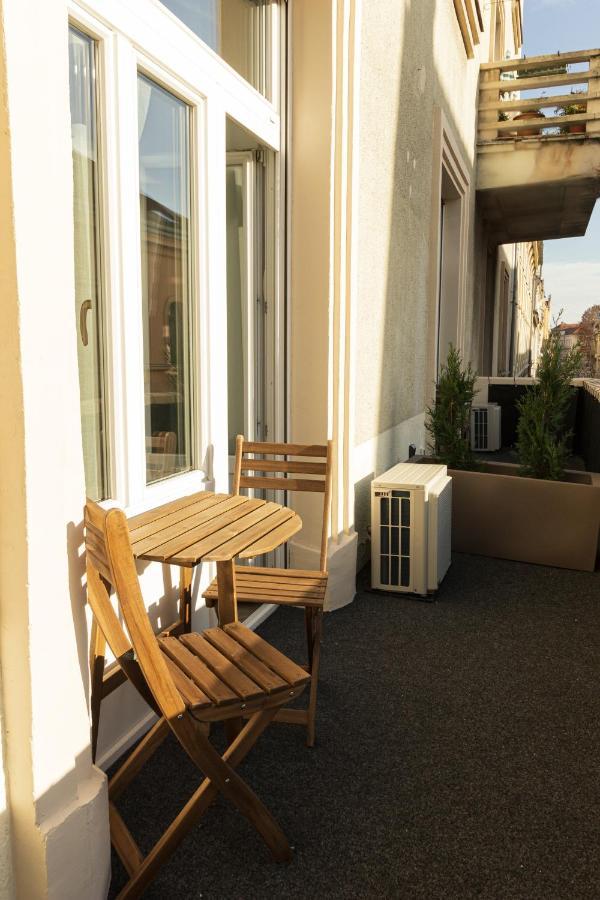 Tesla Design Apartments Zagreb Luaran gambar